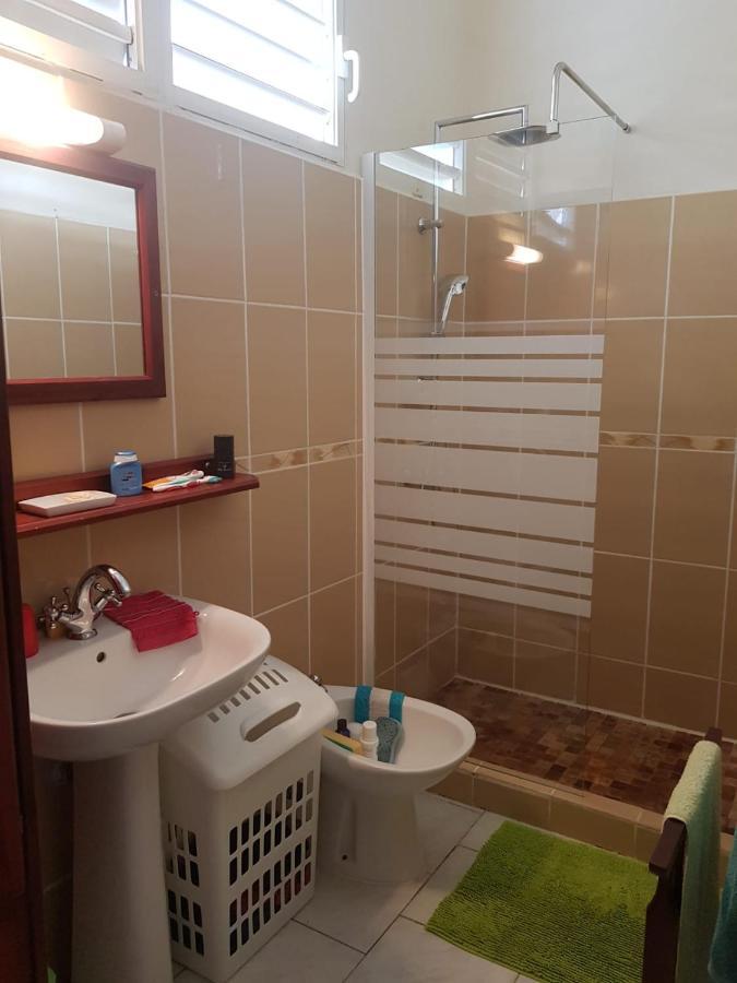 La maison aux Orchidées Petit-Bourg Esterno foto